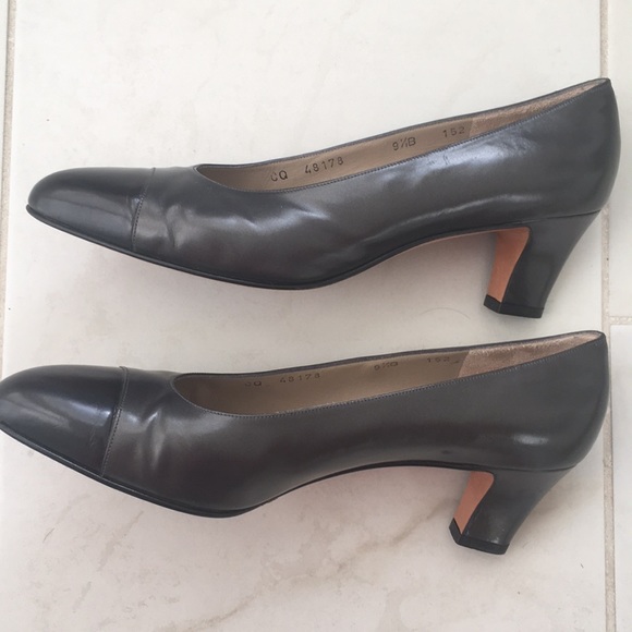 Salvatore Ferragamo Classic 9.5 Made in Italy - Picture 6 of 17